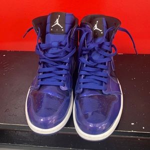 Jordan 1 Retro
Deep Royal pre owned